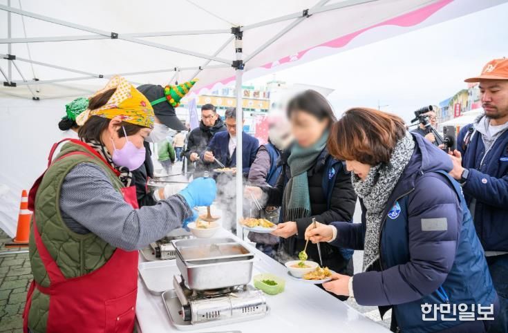 남해군 단항 푸드페스타 성황리에 개최