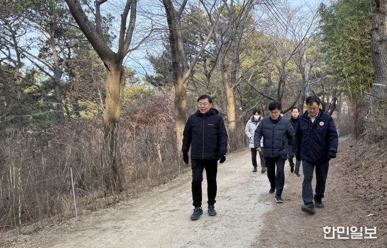 김종훈 동구청장 염포산 테마숲길 현장 확인