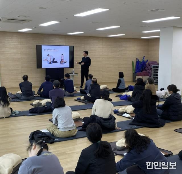 충주시 보건소,‘4분의 기적!’심폐소생술 상설장 교육장 운영