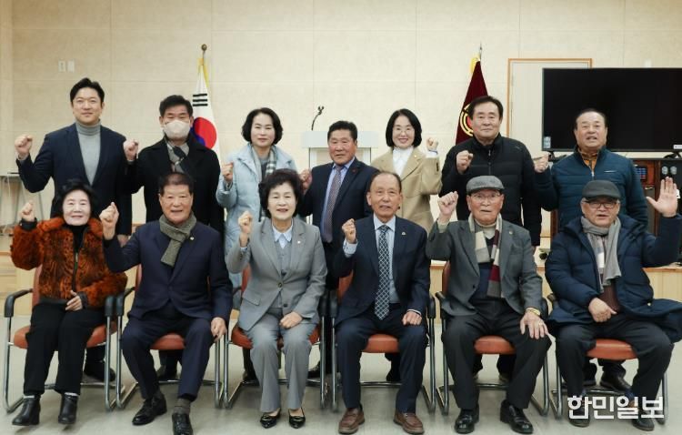 대전 동구의회 의장단, 새해 맞이 대한노인회 방문