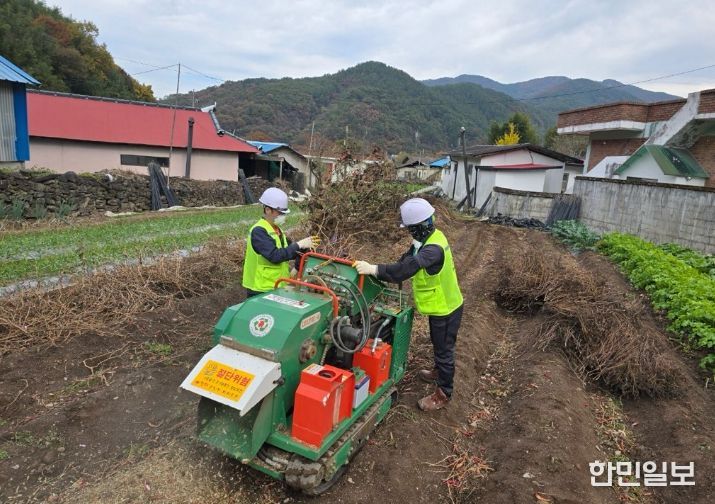 영농부산물, 태우지 말고 안전하게 파쇄하세요!