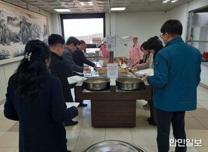 충주시·수안보농협, ‘가루쌀 수제비’ 선보여