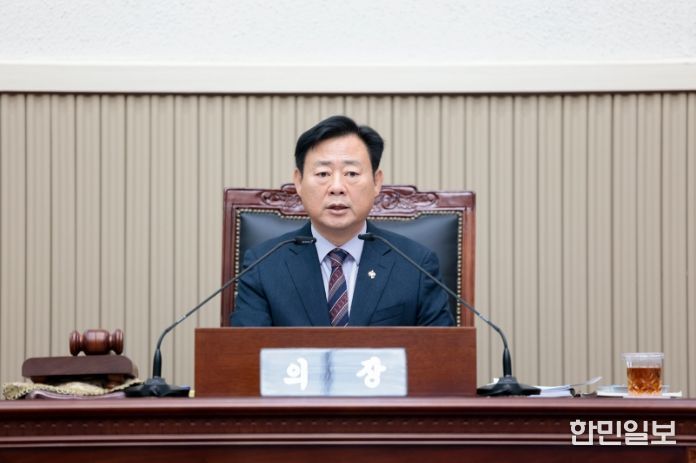 구리시의회 신동화 의장 GTX-B 정차 및 대광법 개정 촉구 결의안 채택