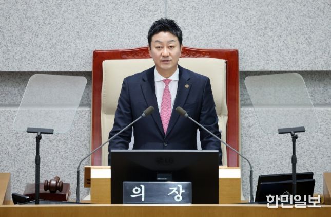 경기도의회 김진경 의장, 제388회 임시회 본회의 개