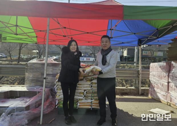 '무지개농수산물총판', 시흥시 월곶동에 백미 기탁 선행