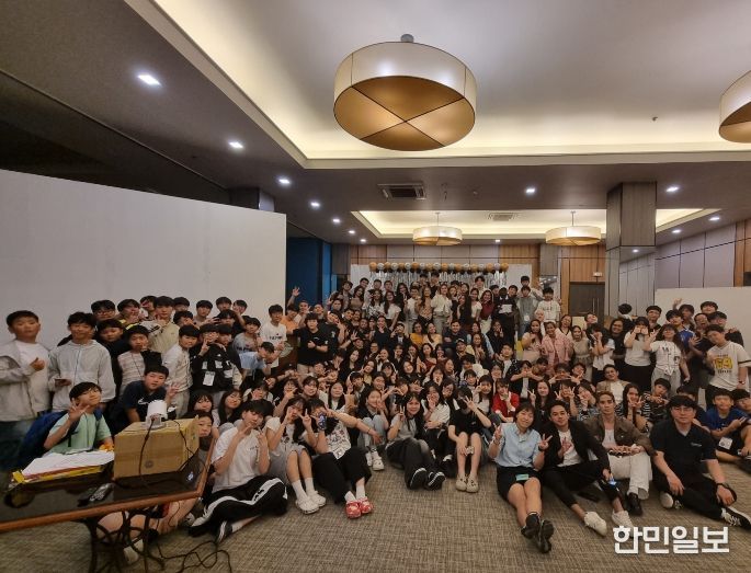 금산군 겨울방학 초중생 해외어학연수 졸업식