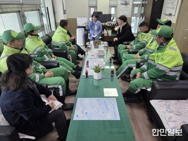 수원시 권선구 호매실동, 환경관리원과 청소대행업체와의 간담회 개최