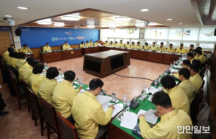 긴급 방역대책회의 열고 확산 차단 총력