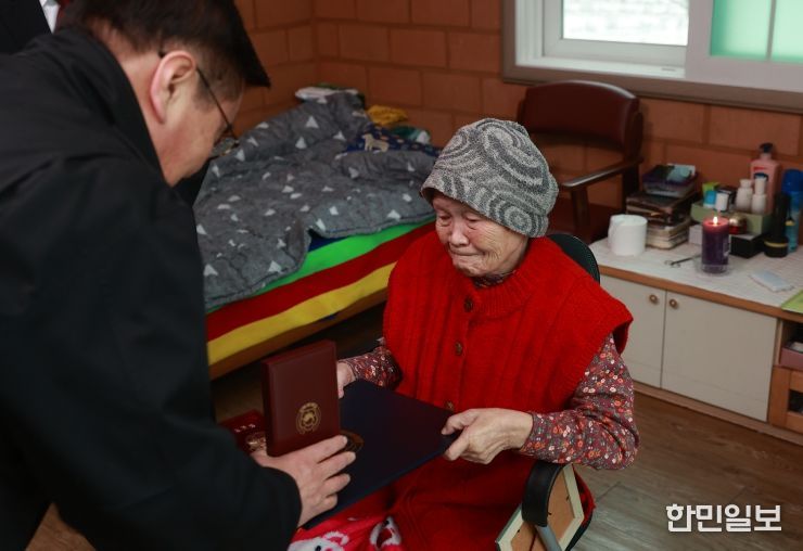 영월군, 6·25전쟁 참전용사 무공훈장 전수