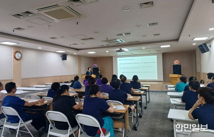 감염시설 감염관리 현장 교육 사진