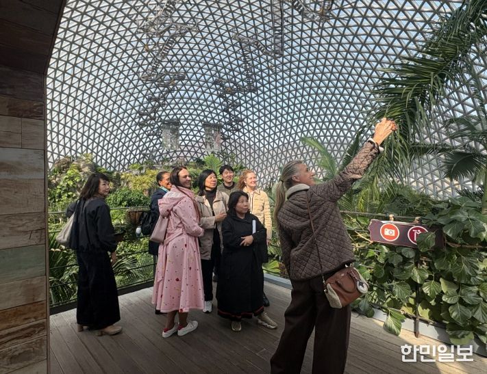 “세계에 알리고 싶은 미(美)”주한 대사 부인회, 거제 자체 탐