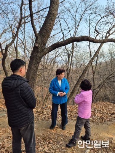강북구의회 최미경 의원 빨래골탐방로현장점검