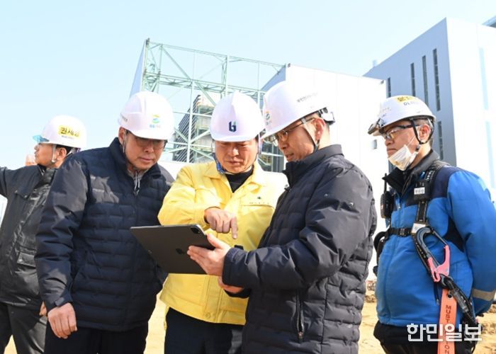 부천시가 GS파워 열병합발전소 현대화사업 공사현장을 방문해 철저한 안전관리를 당부했다.