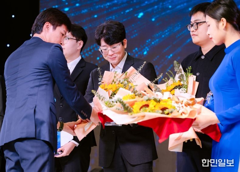 베트남 본사 우수 직원으로 선정된 최성수 매니저