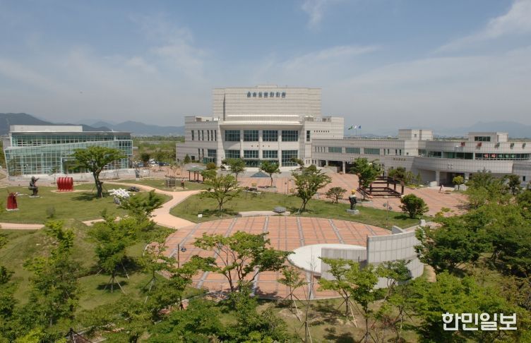 을숙도문화회관 전경