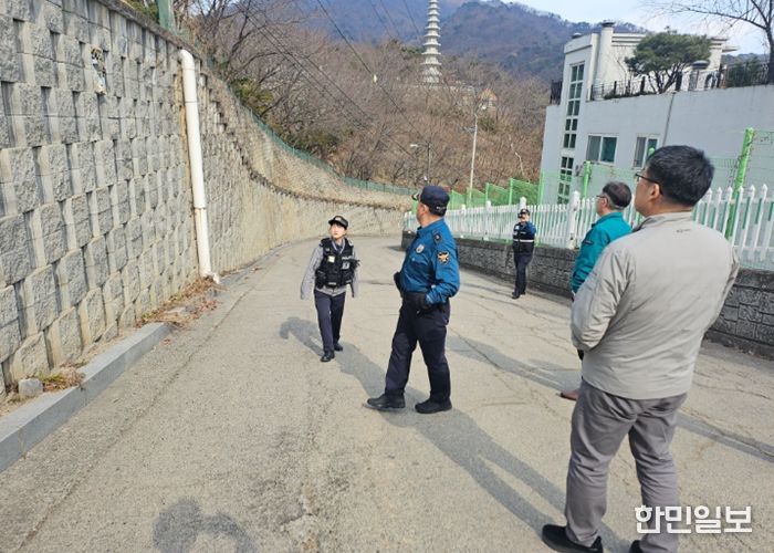 남양주시 호평동, 호평파출소와 해빙기 대비 급경사지 합동 안전점검 실시