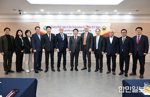 의정부시는 3월 26일 시청 회룡홀에서 미국 웨스트버지니아주 대표단을 맞아 관내 유망 바이오 기업의 해외 진출과 글로벌 투자 협력을 위한 면담을 진행했다.