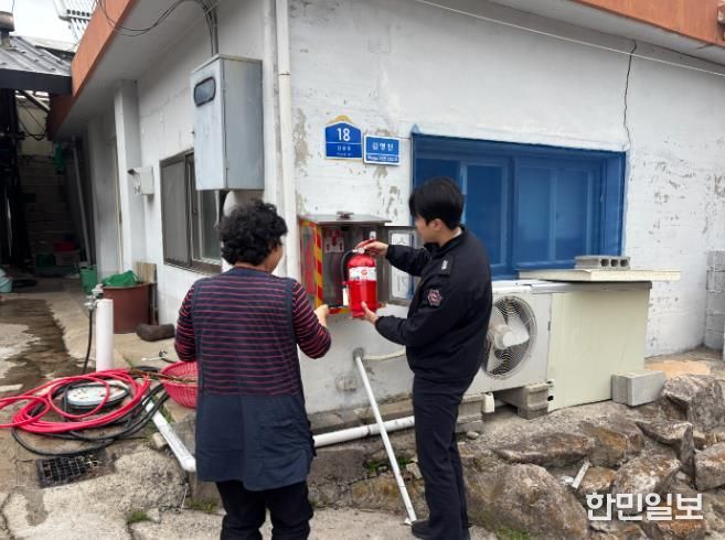 진도 골목길 소화기함 설치완료.