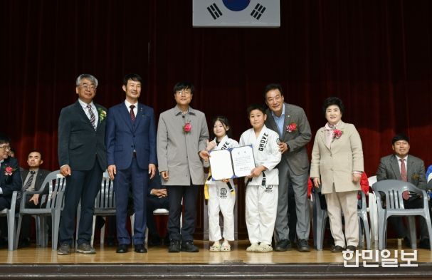 열띤 승부와 화합의 장...거제시장배 전국 주짓수대회 성료