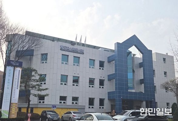 동두천시, 시니어가 전하는 따뜻한 책 이야기 '은빛독서나눔' 운영