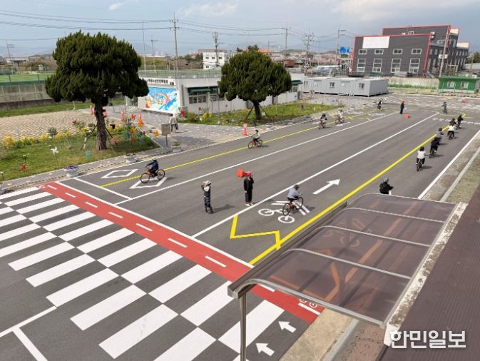 교통안전 시설 전경.