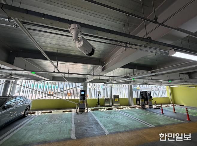 인천 서구, 루원시티2 공영주차장 전기차 화재 감지 시스템 도입... 전기차 화재 미리 잡는다