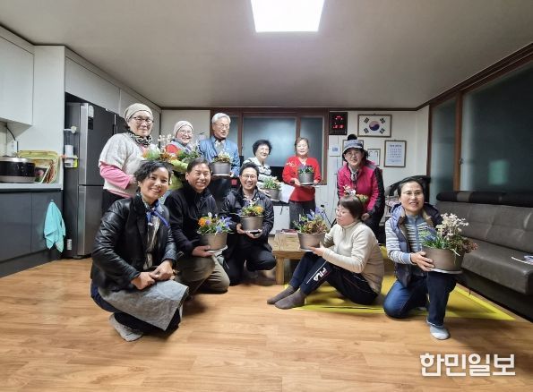 안성시, 주민이 직접 꾸미는 ‘마을정원 가꾸기 교육’ 열기 후끈