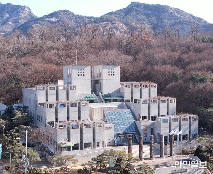 은평구립도서관 전경