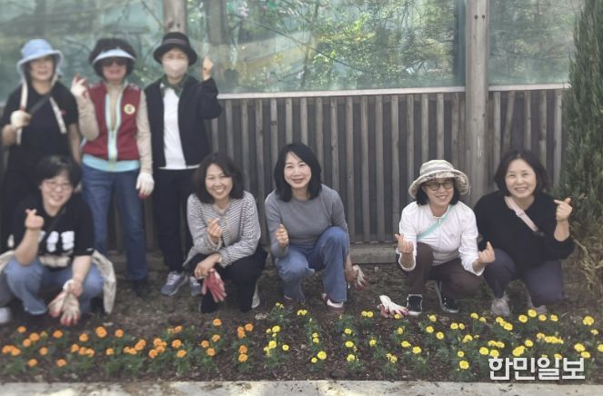 수원시 영통구 망포1동 손바닥정원단 봄맞이 손바닥정원 조성