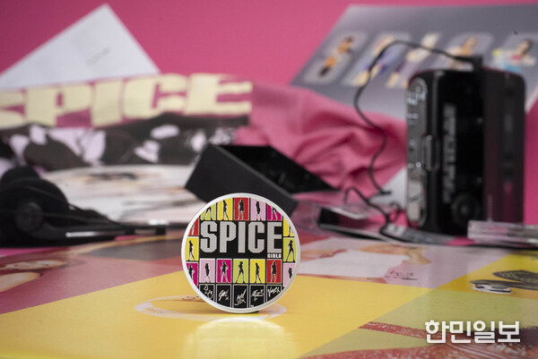 The Royal Mint’s 2026 Spice Girls £5 Commemorative Coin celebrating 30 years of Girl Power